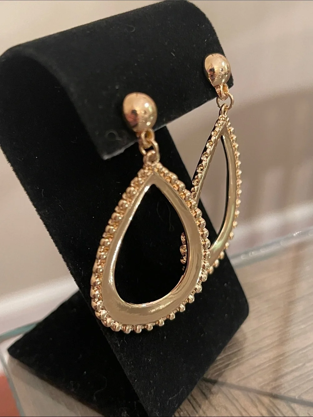 Vintage Style Gold-tone Open Teardrop Dangle Earrings with Beaded Edge